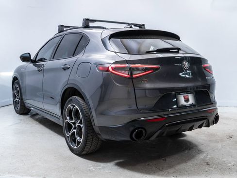 Used 2018 Alfa Romeo Stelvio Ti Sport AWD/4WD image 3
