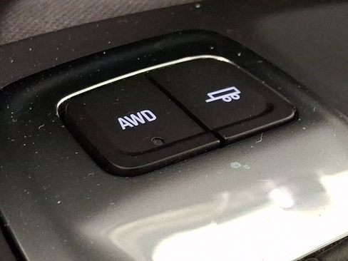 Used 2019 Chevrolet Equinox LT AWD/4WD image 24