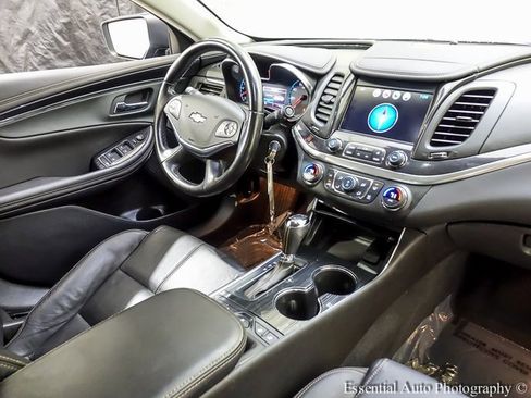 Used 2017 Chevrolet Impala LT w/ Leather Package image 22