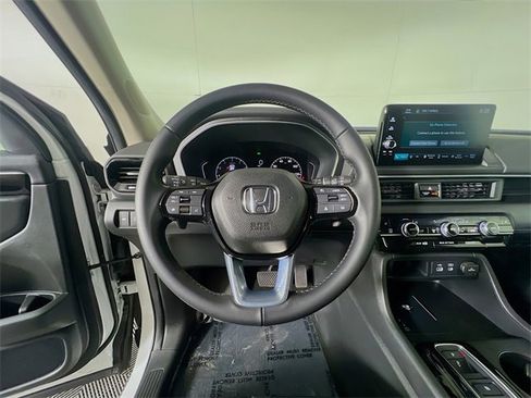 Certified 2023 Honda Pilot EX-L image 13