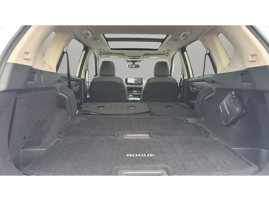 Certified 2024 Nissan Rogue Platinum w/ Platinum Premium Package AWD/4WD image 13