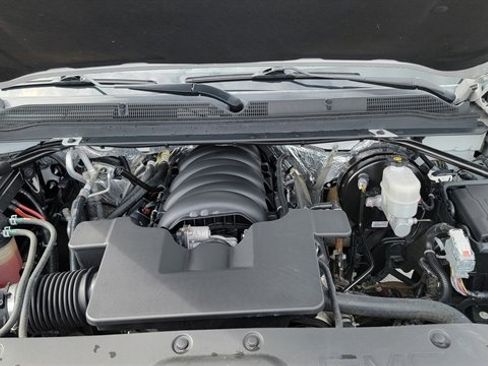 Used 2017 GMC Yukon SLT w/ Open Road Package image 16