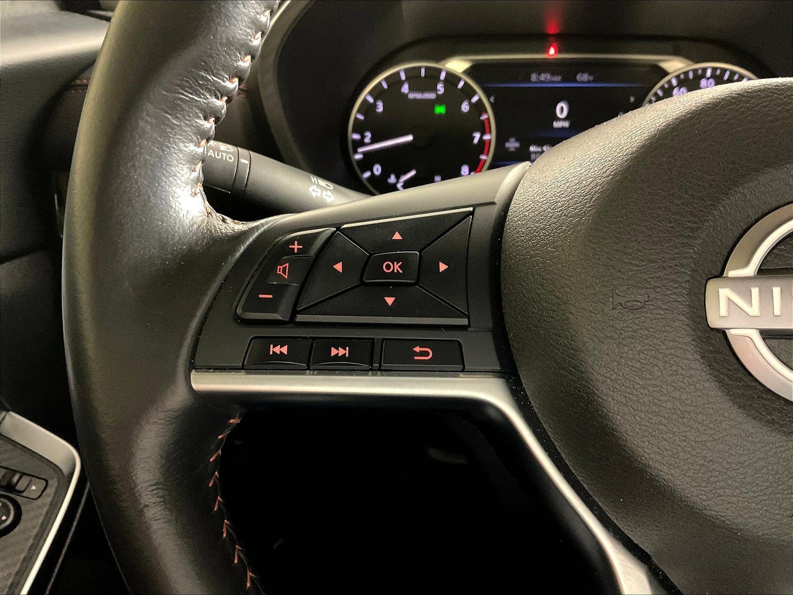 Used 2024 Nissan Sentra SR FWD image 11