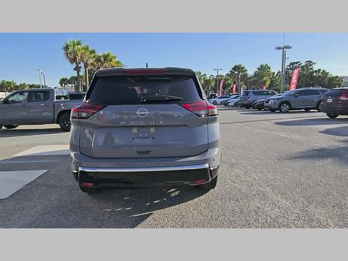 Used 2025 Nissan Rogue Platinum w/ Platinum Premium Package FWD image 30