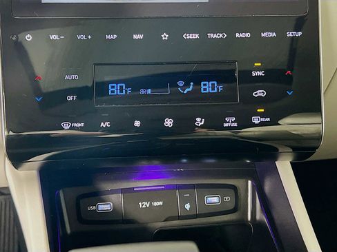 Certified 2024 Hyundai Tucson SEL w/ Convenience Package image 16