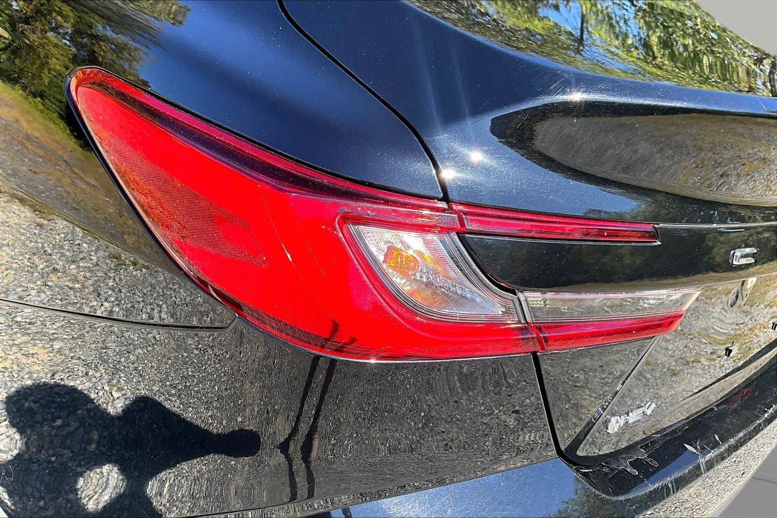 Used 2025 Toyota Camry LE FWD image 29