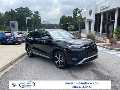 New 2025 Volkswagen Tiguan SE