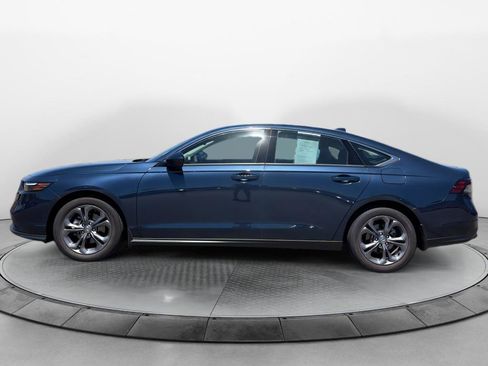 Used 2024 Honda Accord EX image 2