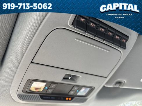 New 2026 Ford F350 XL w/ XL Chrome Package image 32