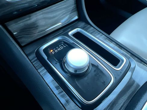 Used 2022 Chrysler 300 Touring L image 20