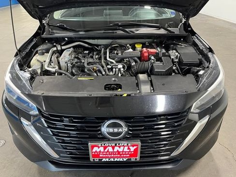 Used 2024 Nissan Sentra SV FWD image 9