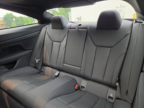 Used 2025 BMW 430i xDrive Coupe w/ Premium Package AWD/4WD image 10