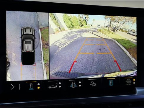 Used 2023 Chevrolet Silverado 1500 High Country w/ High Country Premium Package image 27