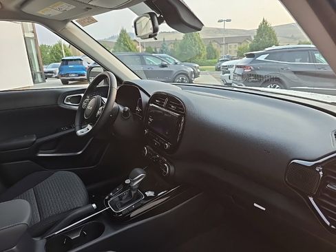 New 2025 Kia Soul EX image 7