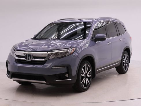 Used 2022 Honda Pilot Touring image 1