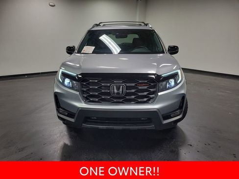 Used 2024 Honda Passport TrailSport image 3