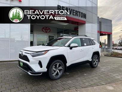 New 2025 Toyota RAV4 SE