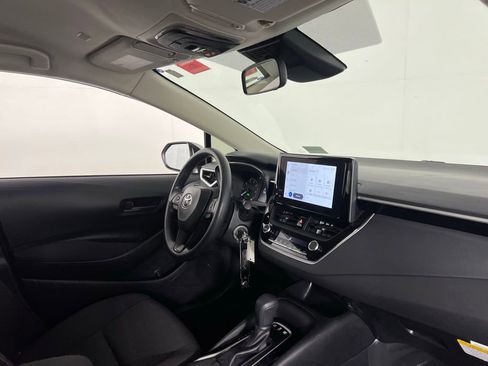 Used 2024 Toyota Corolla LE image 27
