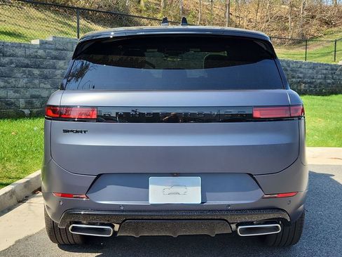 New 2026 Land Rover Range Rover Sport Dynamic SE AWD/4WD image 7