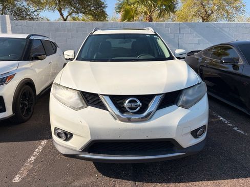 Used 2016 Nissan Rogue SL w/ SL Premium Package FWD image 3