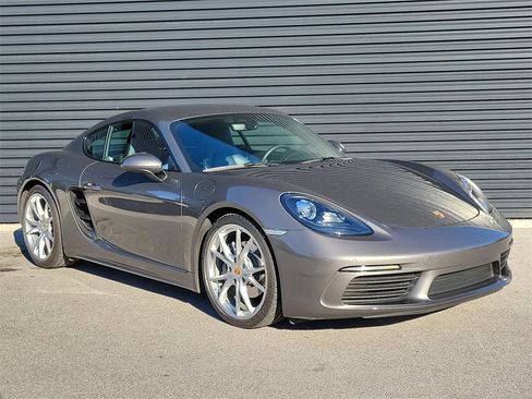 Certified 2018 Porsche 718 Cayman image 9