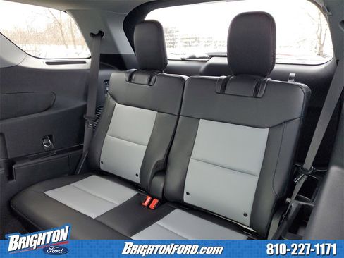 Used 2023 Ford Explorer XLT w/ Equipment Group 202A image 14