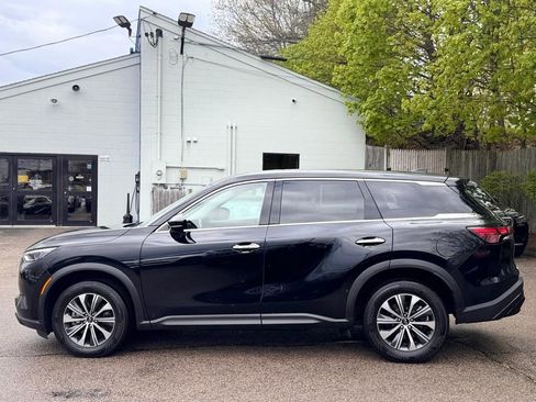 Used 2023 INFINITI QX60 Pure AWD/4WD image 3