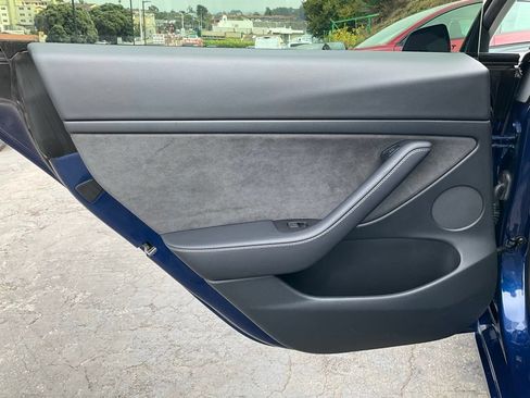 Used 2022 Tesla Model 3 RWD image 47