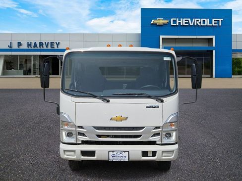 New 2024 Chevrolet Low Cab Forward image 2