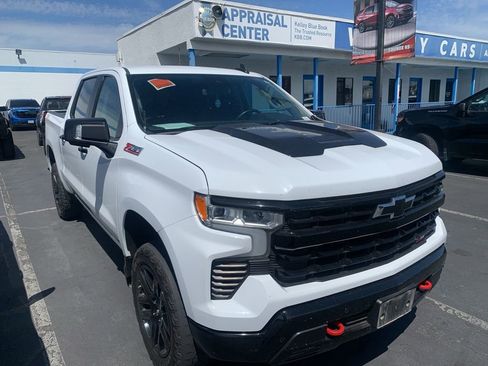 Used 2024 Chevrolet Silverado 1500 LT Trail Boss w/ Convenience Package II image 4