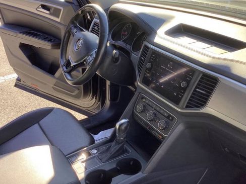 Used 2019 Volkswagen Atlas SE FWD image 14