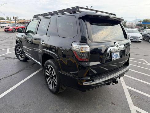 Used 2017 Toyota 4Runner Limited AWD/4WD image 5