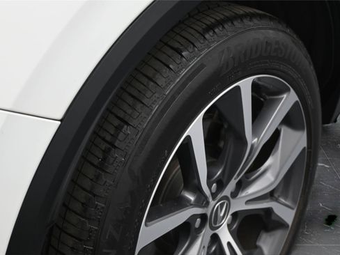 Used 2022 Acura MDX SH-AWD w/ Technology Package image 18