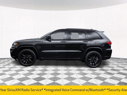 Used 2018 Jeep Grand Cherokee Altitude image 8