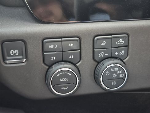 New 2026 Chevrolet Silverado 1500 RST AWD/4WD image 13