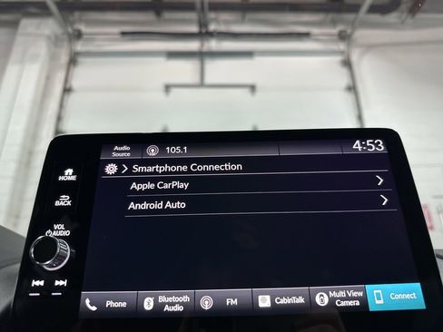 Used 2025 Honda Pilot TrailSport image 36