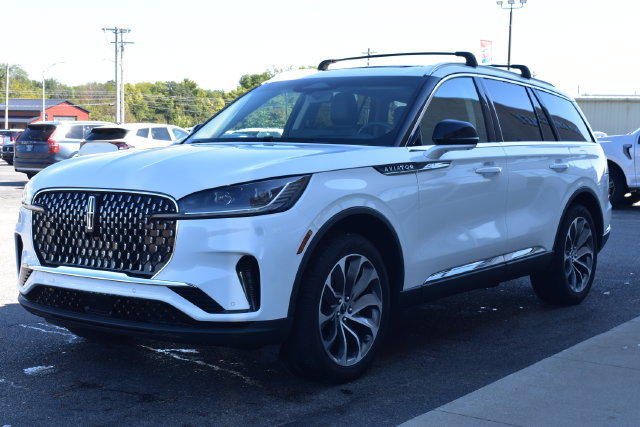 Used 2025 Lincoln Aviator Reserve w/ Illumination Package AWD/4WD image 17