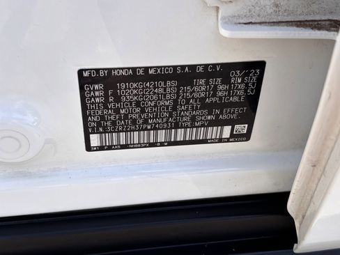 Certified 2023 Honda HR-V LX image 32