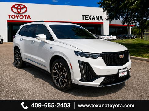Used 2021 Cadillac XT6 Sport w/ Platinum Package AWD/4WD image 1