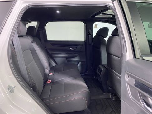 Used 2025 Honda CR-V Sport image 9