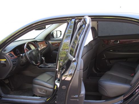 Used 2014 Hyundai Equus Signature RWD image 14