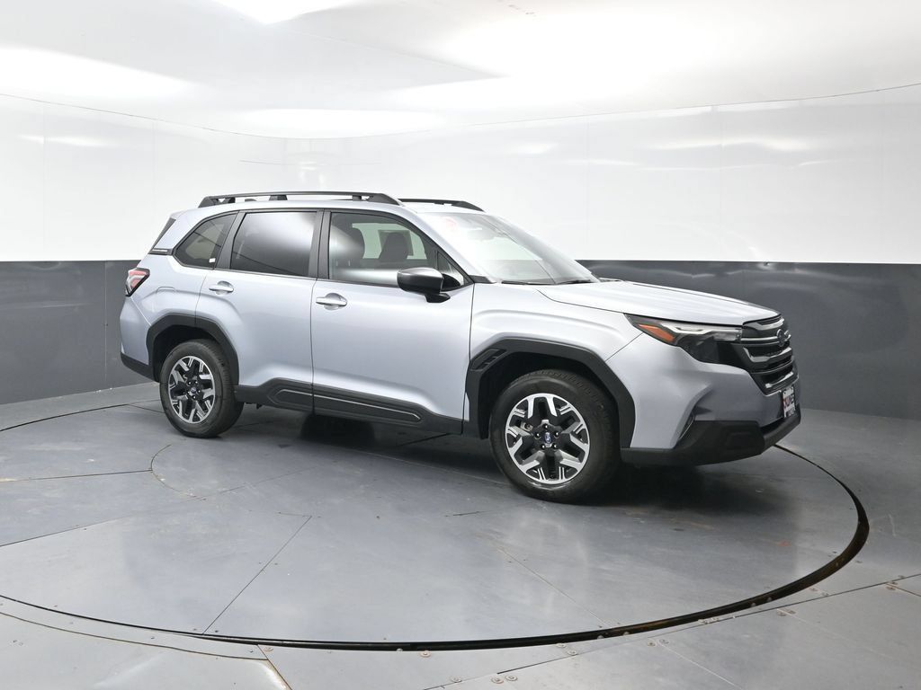 Used 2025 Subaru Forester Premium AWD/4WD image 4