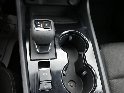 Used 2024 Nissan Rogue SV AWD/4WD image 18