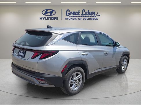 Certified 2025 Hyundai Tucson SE FWD image 5