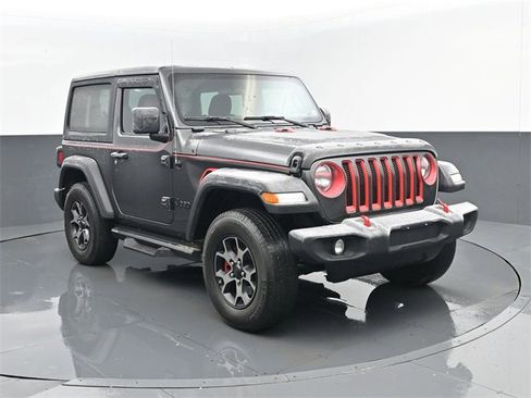Used 2022 Jeep Wrangler Sport image 3