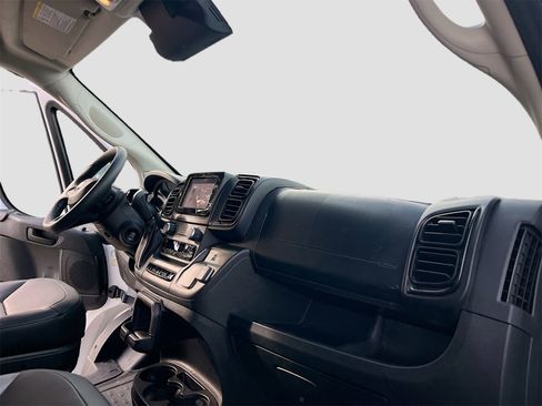 Used 2025 RAM ProMaster 3500 w/ Convenience Group image 24