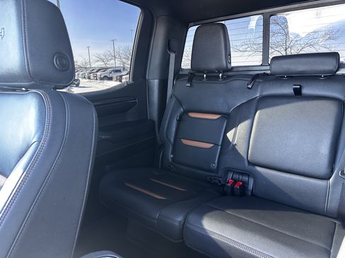 Used 2024 GMC Sierra 1500 AT4 w/ Technology Package image 12