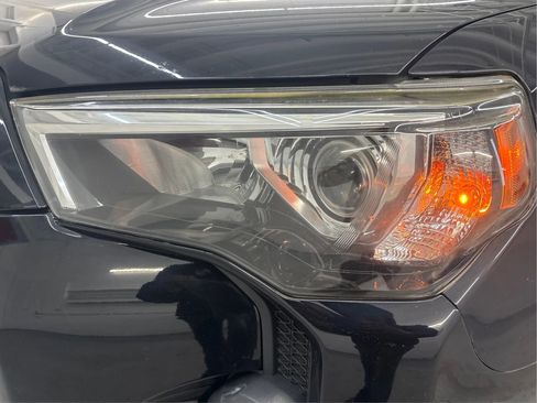 Used 2016 Toyota 4Runner SR5 Premium image 34