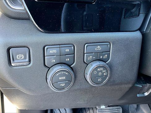 New 2026 Chevrolet Silverado 1500 RST AWD/4WD image 18