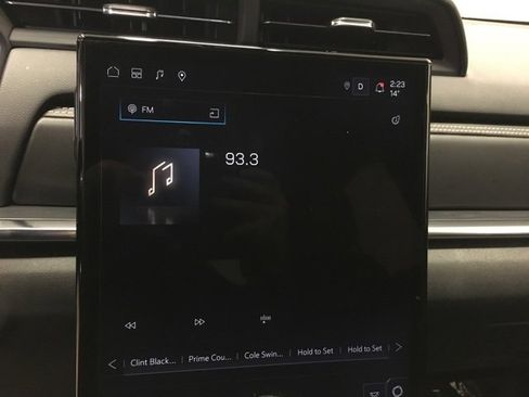 Used 2025 GMC Terrain Elevation image 21